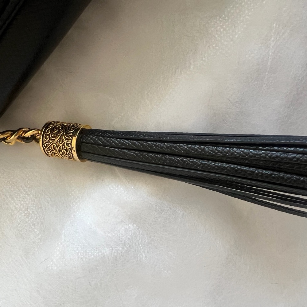 Valentino Garavani Black Leather Shoulder Bag - Picture 15 of 15
